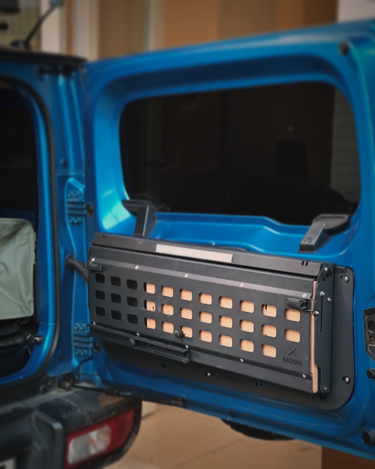 JIMNY BAGAJ MASASI image 2
