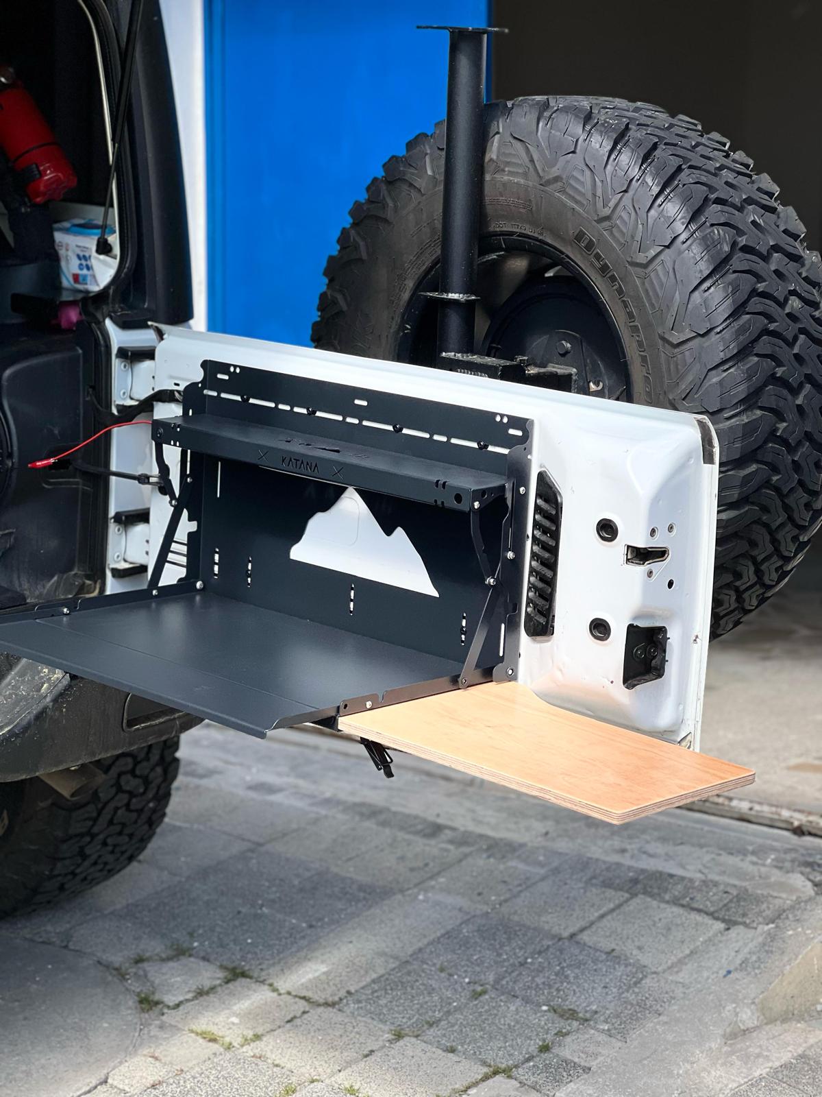 Jeep Wrangler Extendable Tailgate Table